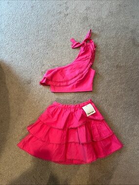 Two piece set size 0 from Showpo. Never worn, with tag